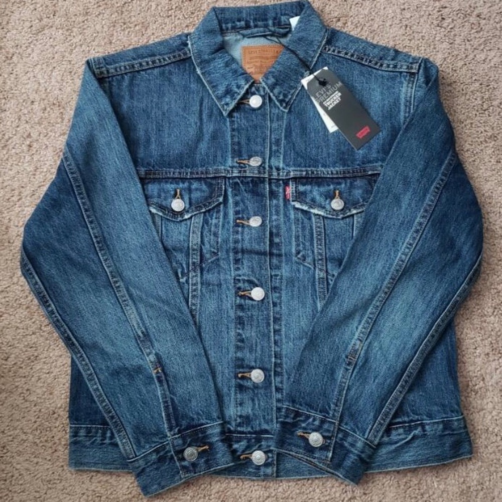 Levi’s Ex-Boyfriend Trucker Jacket (groovemarks)
